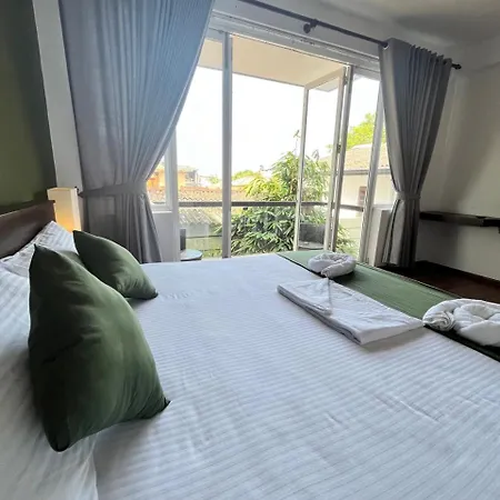 Lavinia Villa-2